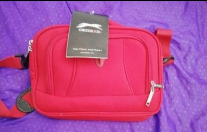 Geanta de umar GHEPARD – Rosu Aprins – Noua cu Eticheta